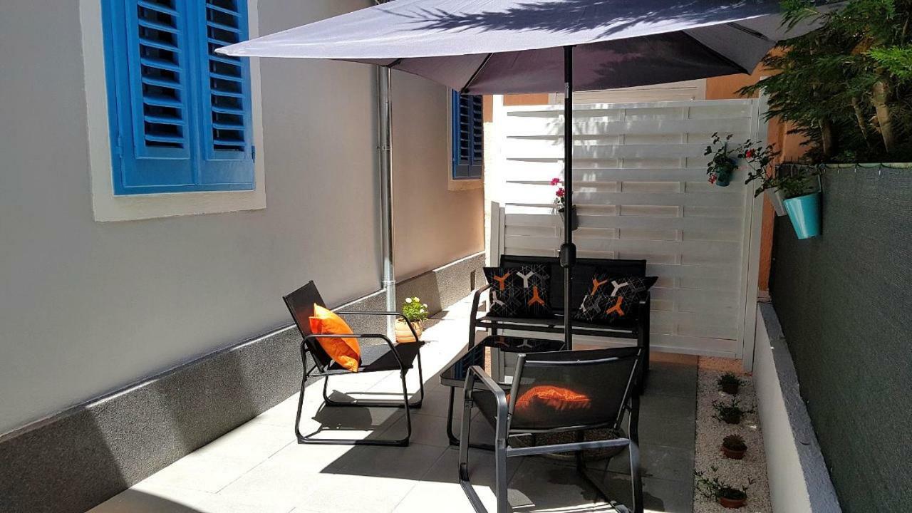 Holiday Home Blue Door In Pula Luaran gambar